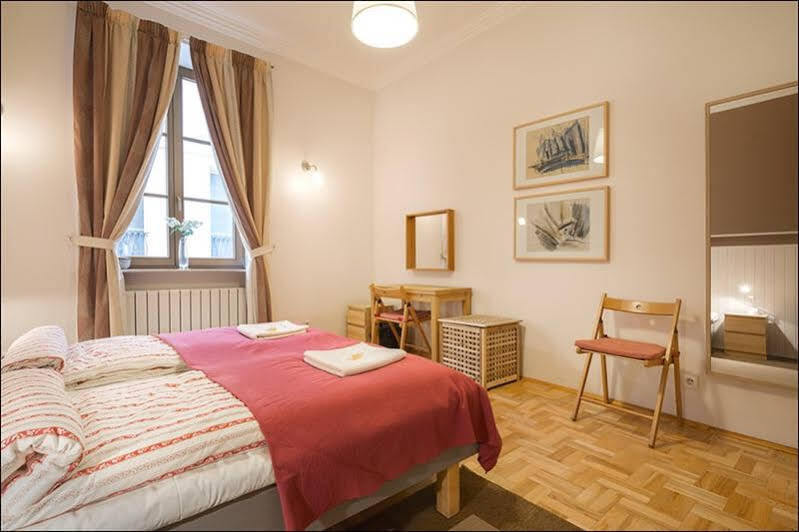 P&O Podwale Apartments Warschau Exterior foto